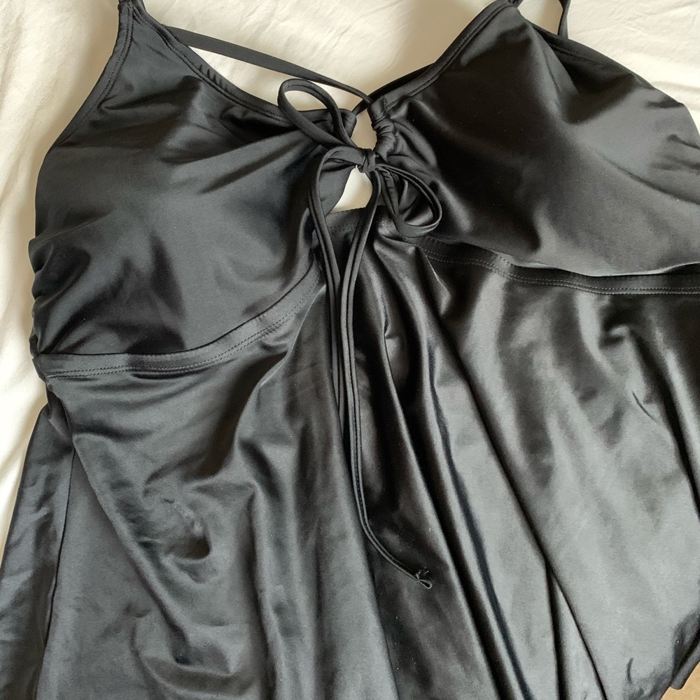 Black tankini top